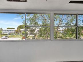 110 Dorchester E, West Palm Beach FL 33417