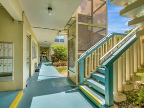 110 Dorchester E, West Palm Beach FL 33417