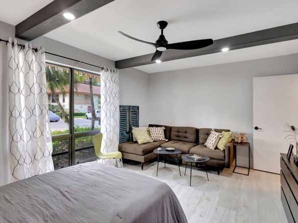 405 Brackenwood Lane S, Palm Beach Gardens FL 33418