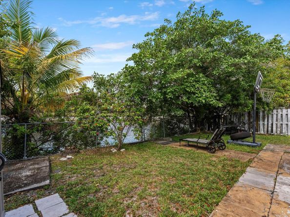 6552 Harbour Road, North Lauderdale FL 33068