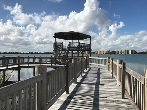 117 Lake Emerald Dr 205, Oakland Park FL 33309