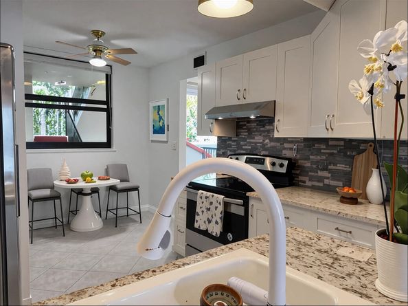 117 Lake Emerald Dr 205, Oakland Park FL 33309