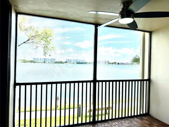117 Lake Emerald Dr 205, Oakland Park FL 33309