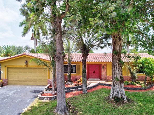 7241 NW 10th Court, Plantation FL 33313