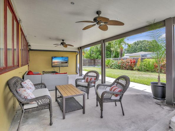 7241 NW 10th Court, Plantation FL 33313
