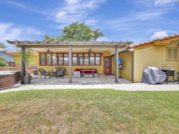 7241 NW 10th Court, Plantation FL 33313