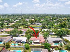 7241 NW 10th Court, Plantation FL 33313