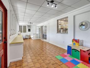 7241 NW 10th Court, Plantation FL 33313