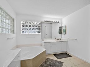 2804 Waters Edge Circle, Greenacres FL 33413