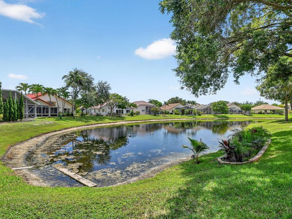 2804 Waters Edge Circle, Greenacres FL 33413