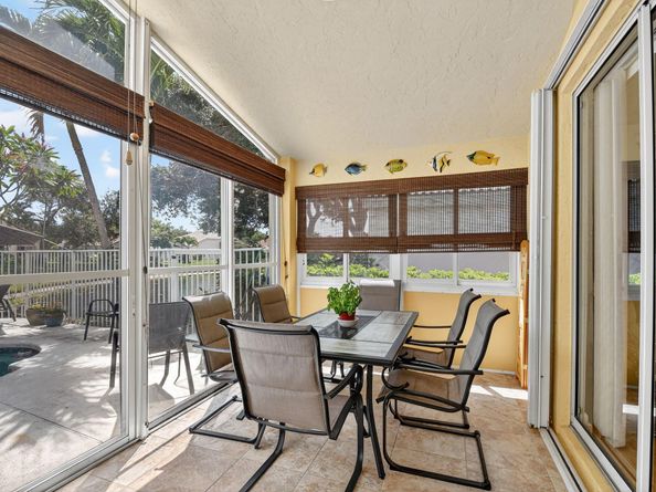 2804 Waters Edge Circle, Greenacres FL 33413