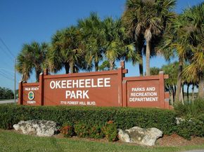 2804 Waters Edge Circle, Greenacres FL 33413
