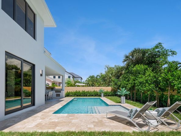 321 Palmetto Street, West Palm Beach FL 33405