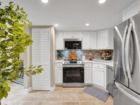 3121 Riverside Dr A303, Coral Springs FL 33065