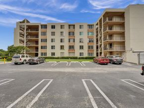 3121 Riverside Dr A303, Coral Springs FL 33065