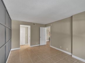 3121 Riverside Dr A303, Coral Springs FL 33065