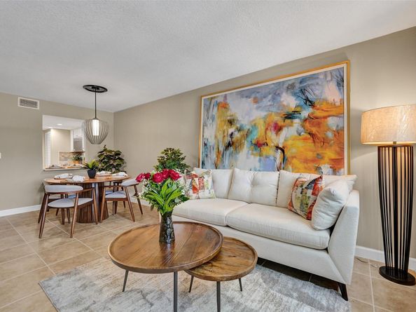 3121 Riverside Dr A303, Coral Springs FL 33065