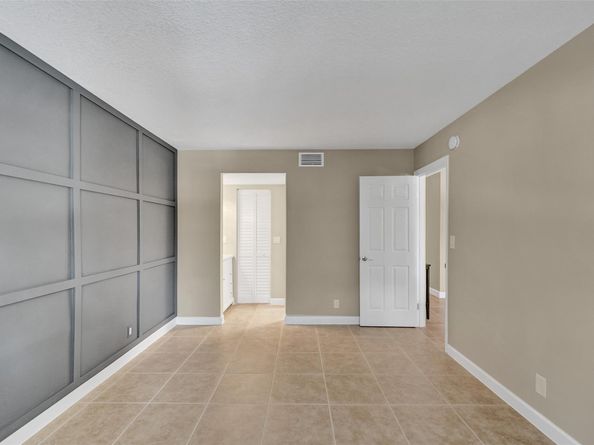 3121 Riverside Dr A303, Coral Springs FL 33065