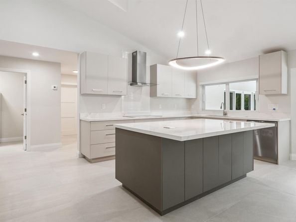 2839 Banyan Boulevard Circle NW, Boca Raton FL 33431