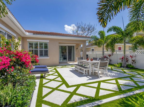 1122 S Prescott Drive, Jupiter FL 33458