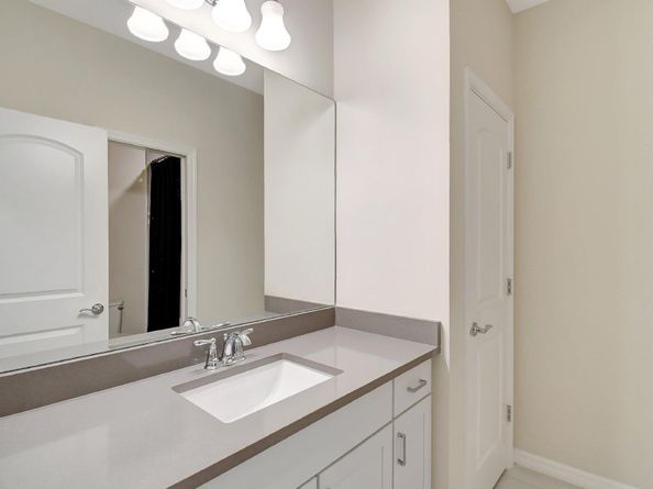 2138 Appleton Circle S, Oakland Park FL 33309