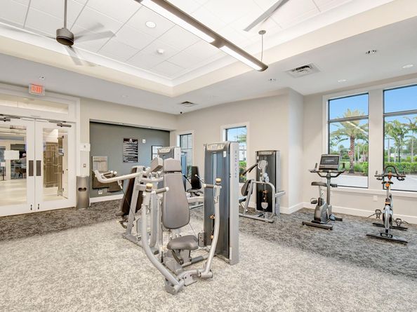 2138 Appleton Circle S, Oakland Park FL 33309