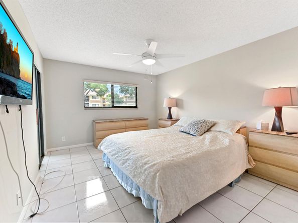 15451 Pembridge Drive 207, Delray Beach FL 33484