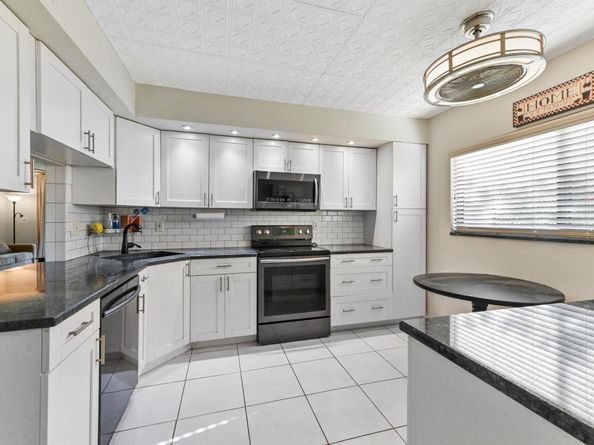 15451 Pembridge Drive 207, Delray Beach FL 33484