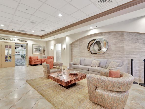 15451 Pembridge Drive 207, Delray Beach FL 33484