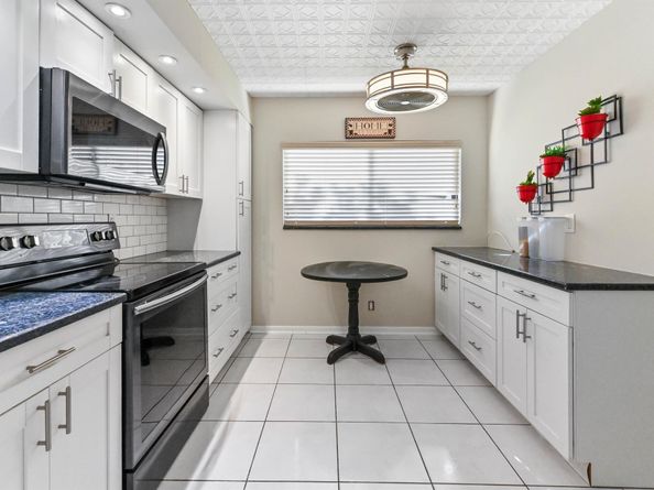 15451 Pembridge Drive 207, Delray Beach FL 33484