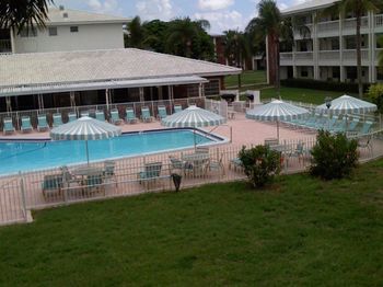 5200 NE 24th Ter
