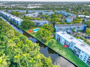 102 Royal Park Dr 2E, Oakland Park FL 33309