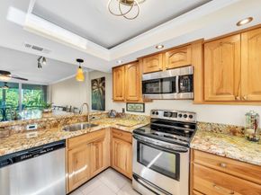 102 Royal Park Dr 2E, Oakland Park FL 33309