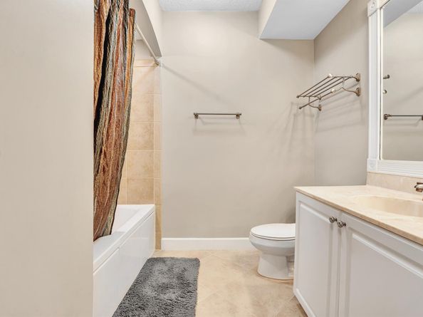 2 Renaissance Way 302, Boynton Beach FL 33426