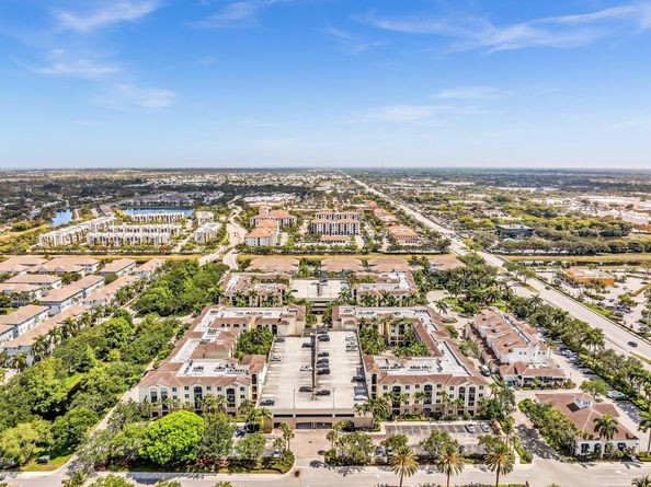 2 Renaissance Way 302, Boynton Beach FL 33426