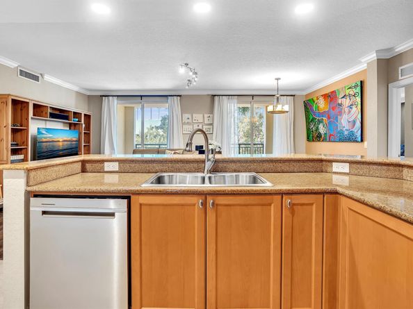 2 Renaissance Way 302, Boynton Beach FL 33426