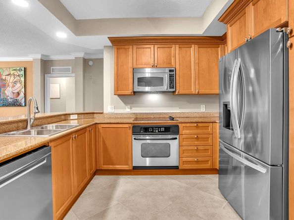 2 Renaissance Way 302, Boynton Beach FL 33426