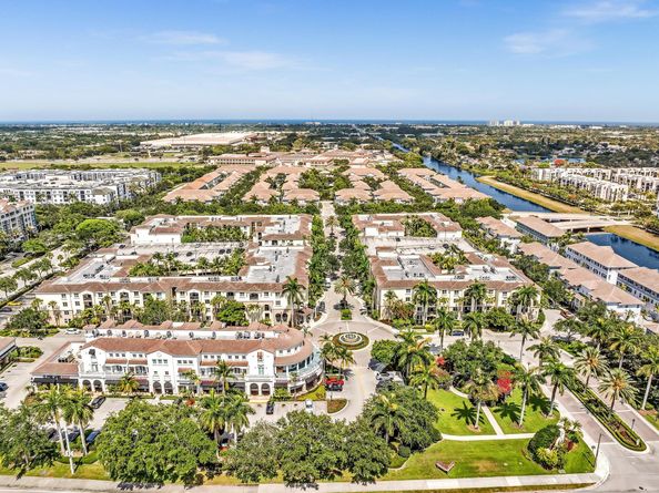 2 Renaissance Way 302, Boynton Beach FL 33426