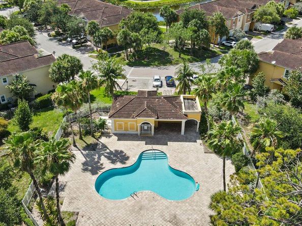 867 Pipers Cay Drive, West Palm Beach FL 33415