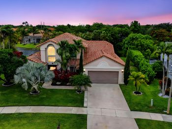 10798 Seacliff Circle