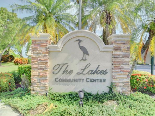 10798 Seacliff Circle, Boca Raton FL 33498