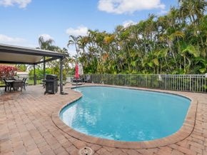 10798 Seacliff Circle, Boca Raton FL 33498