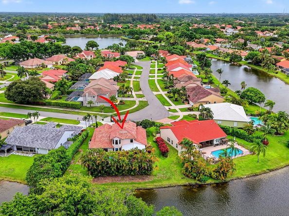 10798 Seacliff Circle, Boca Raton FL 33498