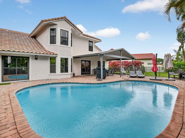 10798 Seacliff Circle, Boca Raton FL 33498
