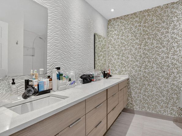 10798 Seacliff Circle, Boca Raton FL 33498