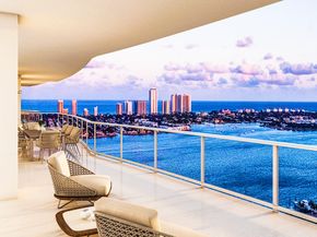 220 Lake Shore Drive 2111, Lake Park FL 33403