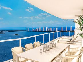220 Lake Shore Drive 2111, Lake Park FL 33403