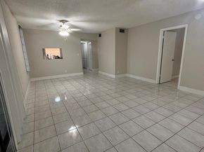 400 Commodore Drive 101, Plantation FL 33325