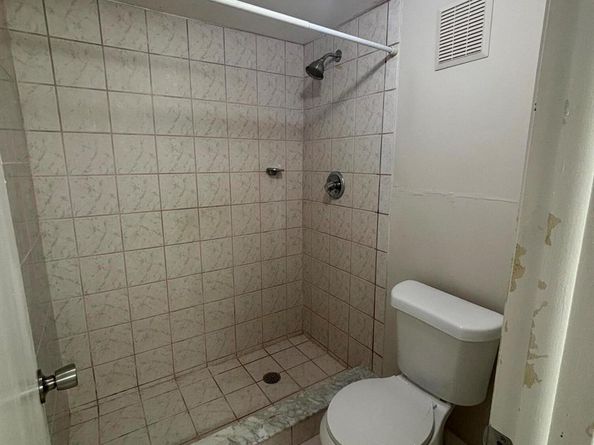 400 Commodore Drive 101, Plantation FL 33325