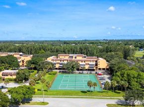400 Commodore Drive 101, Plantation FL 33325